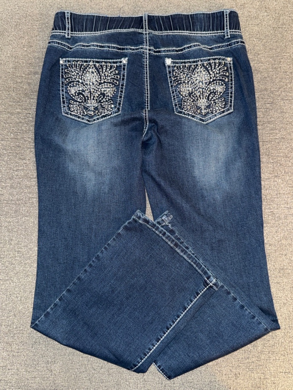 Apt. 9 Women’s Boot Cut Jeans in Dark Blue Wash